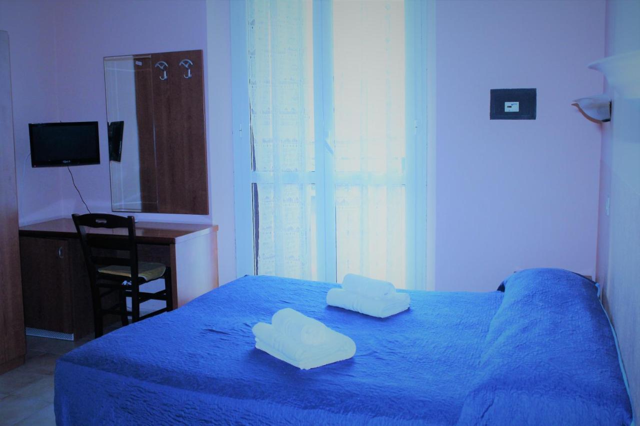 Hotel Moon Light روما المظهر الخارجي الصورة